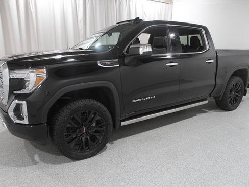 Used 2021 GMC Sierra 1500 Denali w/ Denali Ultimate Package AWD/4WD image 3