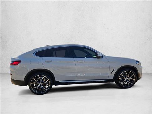 Used 2022 BMW X4 xDrive30i w/ Premium Package 2 image 3