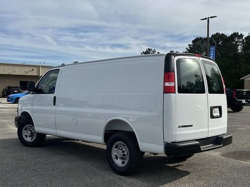 New 2026 Chevrolet Express 2500 image 12