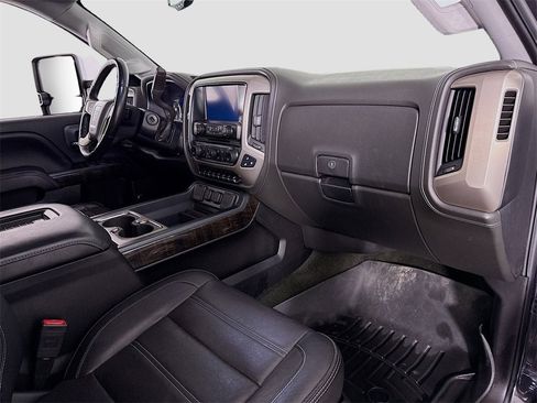 Used 2016 GMC Sierra 3500 Denali w/ Duramax Plus Package image 23