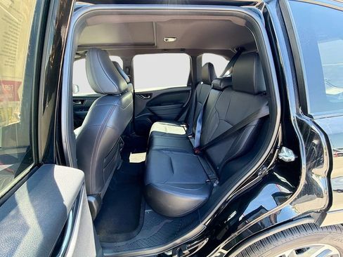 Used 2025 Subaru Forester Limited w/ Popular Package #2 AWD/4WD image 26