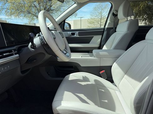 Used 2025 Hyundai Santa Fe SEL image 29