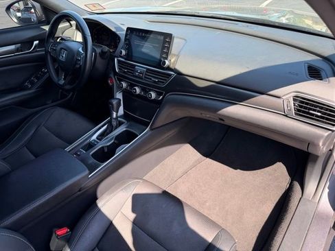 Used 2019 Honda Accord Sport image 14