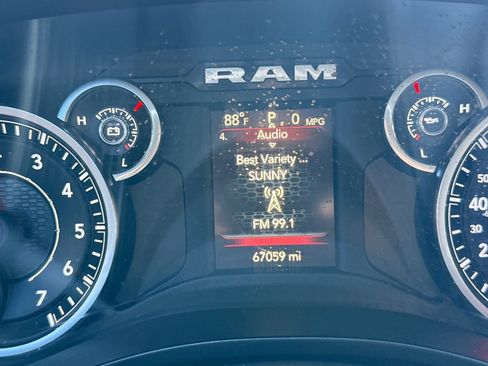 Used 2020 RAM 1500 Big Horn AWD/4WD image 31