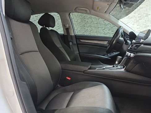 Used 2020 Honda Accord LX image 10