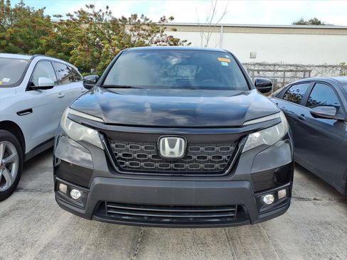 Used 2020 Honda Passport Sport image 2