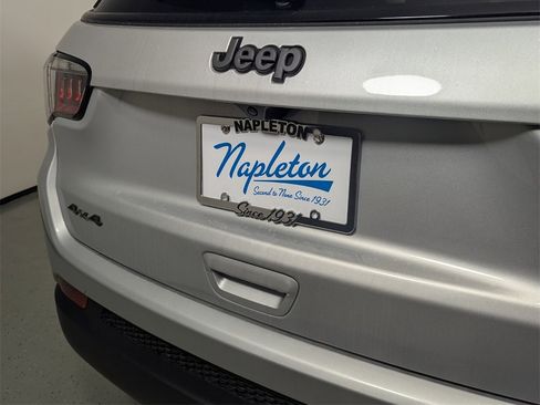 New 2026 Jeep Compass Latitude image 8