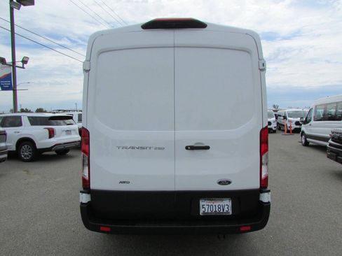 Used 2023 Ford Transit 250 Medium Roof AWD w/ Load Area Protection Package image 8