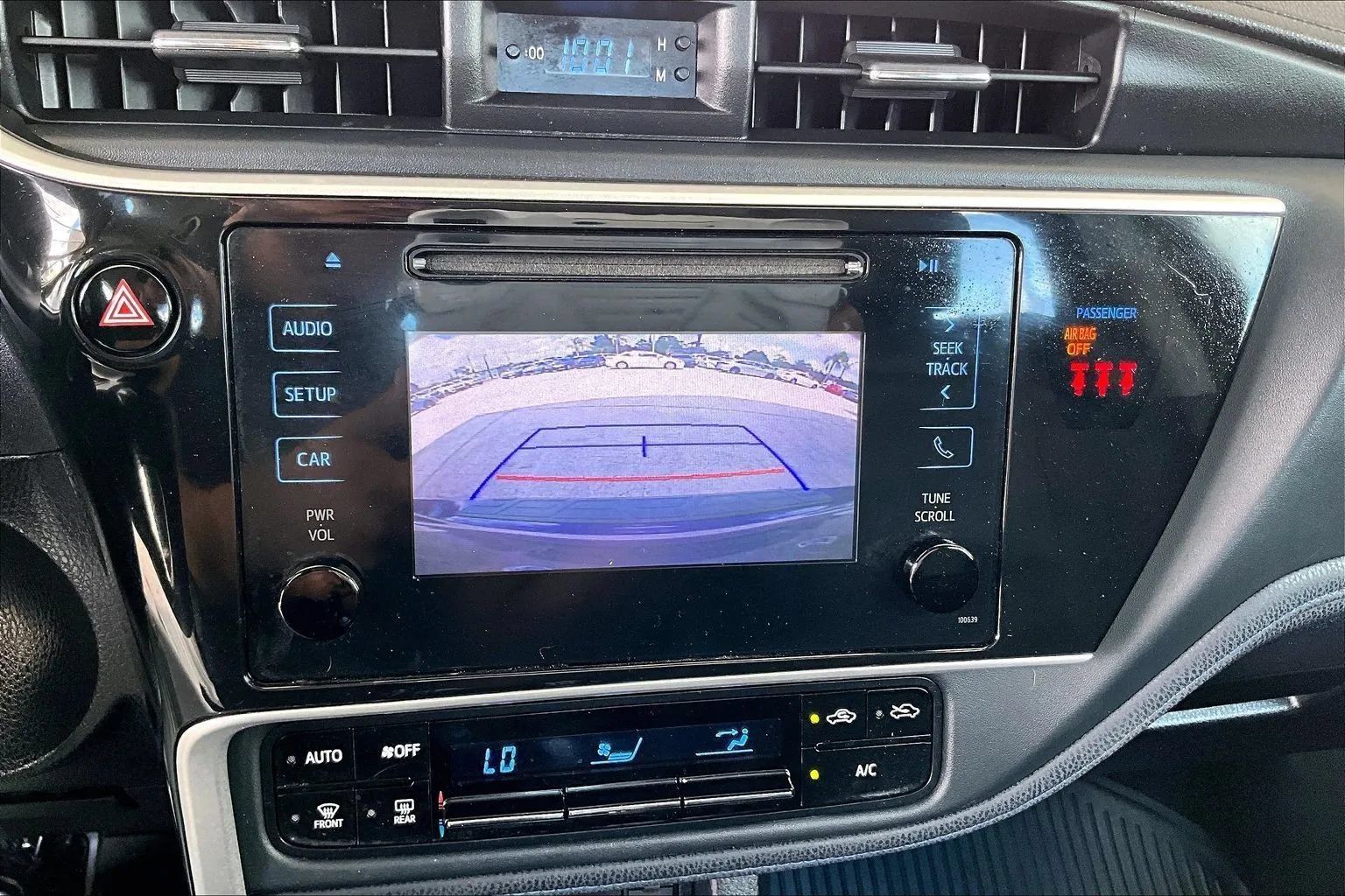 Used 2019 Toyota Corolla SE FWD image 13
