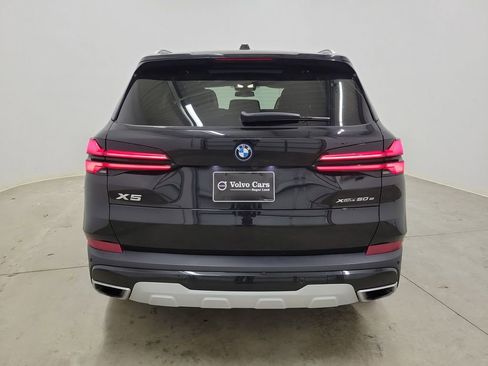 Used 2025 BMW X5 xDrive50e image 6