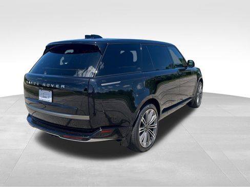 New 2026 Land Rover Range Rover Long Wheelbase SE AWD/4WD image 5