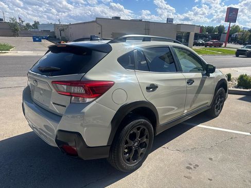Used 2023 Subaru Crosstrek 2.0i Premium w/ Special Edition AWD/4WD image 5