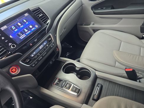 Certified 2023 Honda Ridgeline RTL image 23