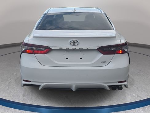 Used 2023 Toyota Camry SE FWD image 6