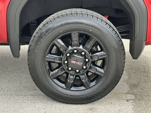 Certified 2024 GMC Sierra 2500 AT4 w/ AT4 Premium Plus Package AWD/4WD image 33