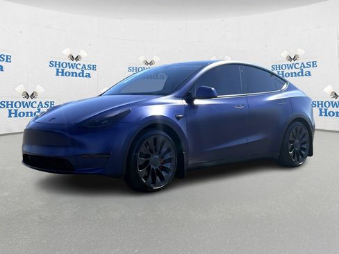 Used 2023 Tesla Model Y Performance image 2