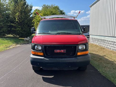 Used 2014 GMC Savana 2500 image 2