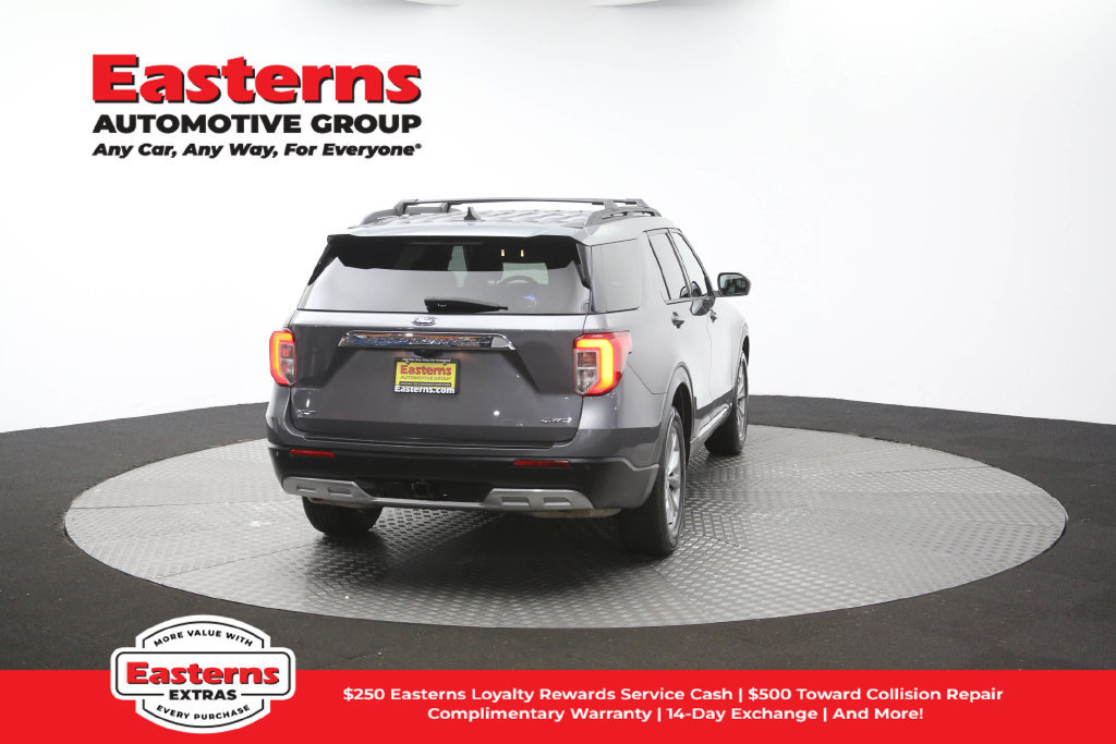 Used 2023 Ford Explorer XLT w/ Equipment Group 202A AWD/4WD image 40