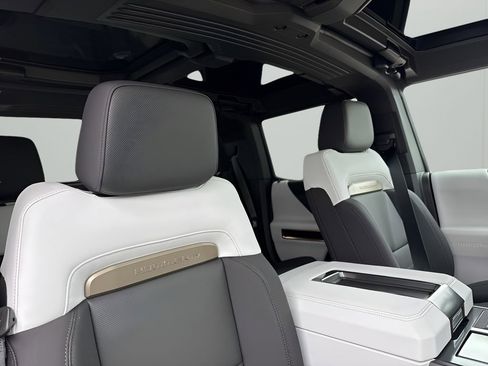 New 2025 GMC Hummer EV 2X image 16