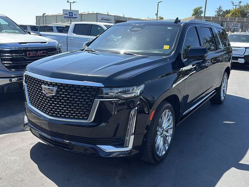 Used 2022 Cadillac Escalade ESV Premium Luxury w/ Performance Package AWD/4WD image 1
