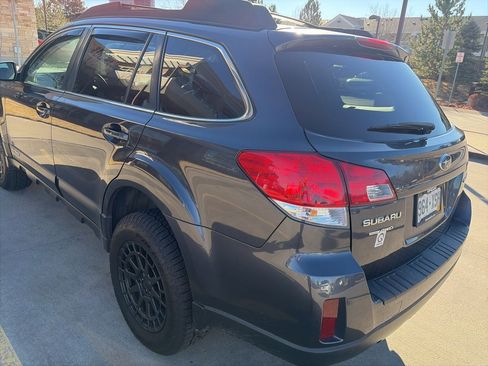 Used 2013 Subaru Outback 2.5i Premium image 4