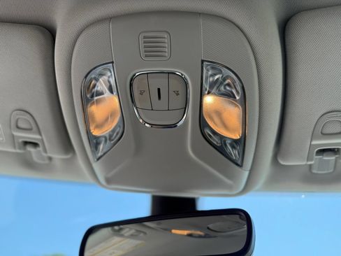 Used 2019 Jeep Compass Limited AWD/4WD image 26