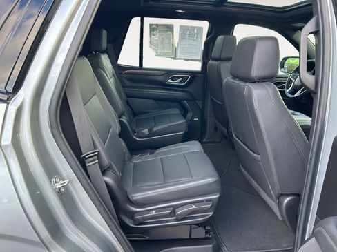 Used 2023 Chevrolet Tahoe Z71 w/ Z71 Off-Road Package AWD/4WD image 12