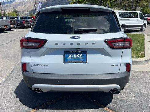 Used 2025 Ford Escape Active w/ Tech Pack #1 AWD/4WD image 9