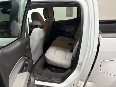 Used 2021 Chevrolet Colorado W/T w/ WT Convenience Package image 10