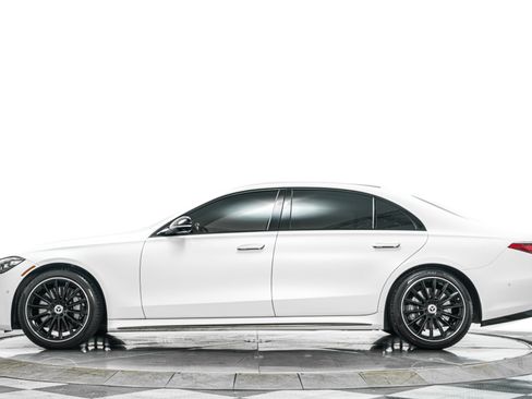 Used 2025 Mercedes-Benz S 580 4MATIC Sedan image 6