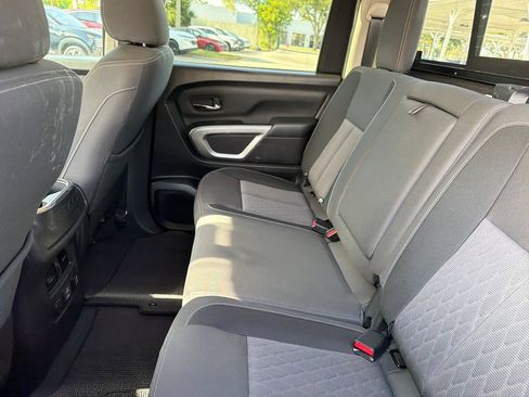 Used 2021 Nissan Titan SV w/ SV Convenience Package AWD/4WD image 33