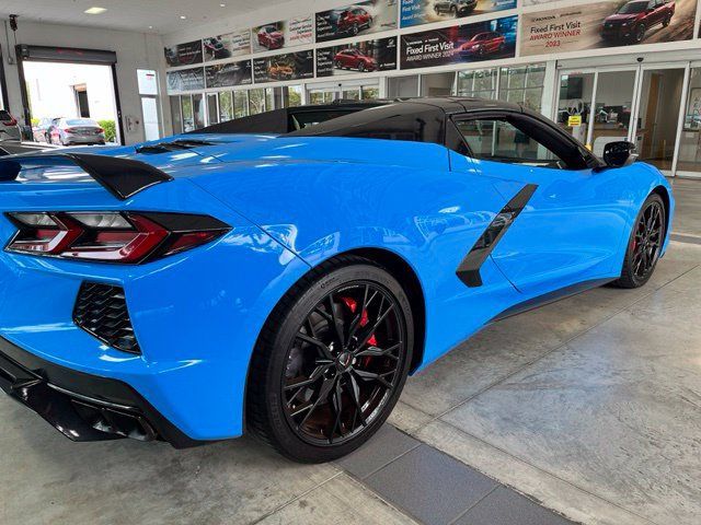 Used 2023 Chevrolet Corvette Stingray Preferred Conv w/ Z51 Performance Package RWD image 5