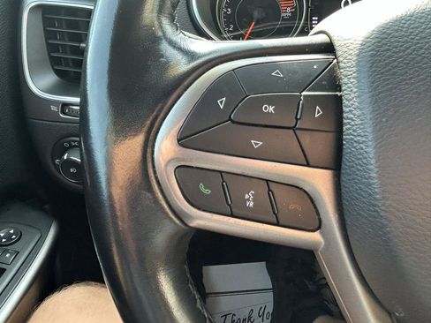Used 2020 Jeep Cherokee Latitude Lux w/ Comfort/Convenience Group AWD/4WD image 17