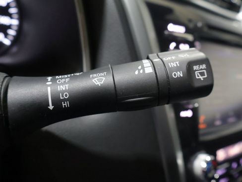 Used 2023 Nissan Murano SV image 36