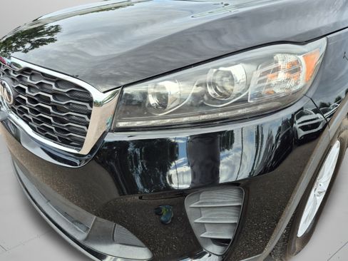 Used 2019 Kia Sorento L FWD image 32