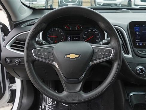 Used 2024 Chevrolet Malibu LT image 25