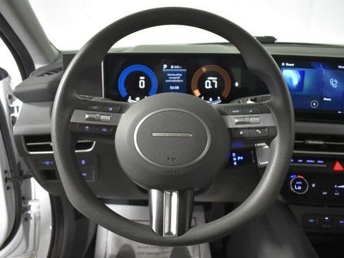 Used 2025 Hyundai Sonata SEL FWD image 15