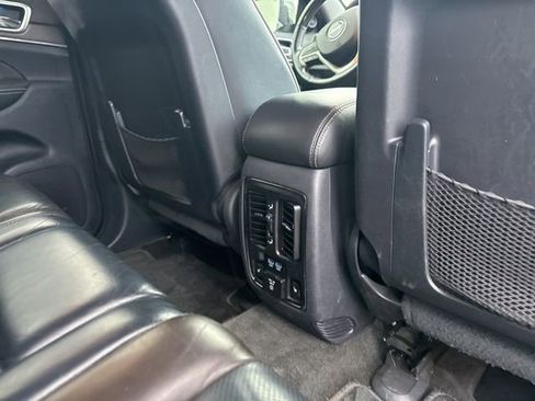 Used 2015 Jeep Grand Cherokee Overland w/ Advanced Technology Group image 15