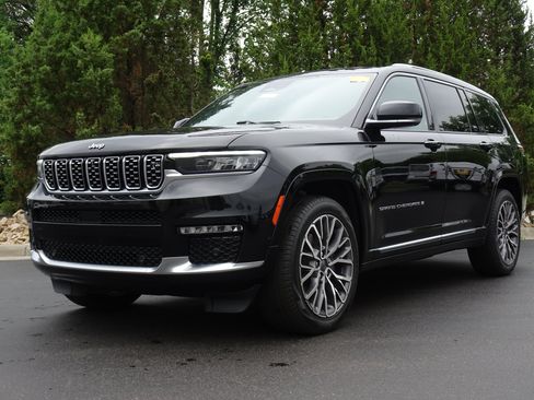 Used 2021 Jeep Grand Cherokee L Summit AWD/4WD image 2