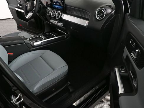 New 2026 Mercedes-Benz GLB 250 image 23