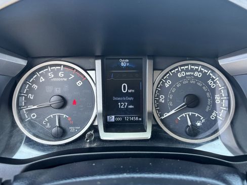 Used 2016 Toyota Tacoma SR5 w/ Towing Package RWD image 30