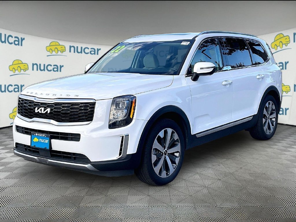 Certified 2022 Kia Telluride EX w/ EX Premium Package AWD/4WD image 3
