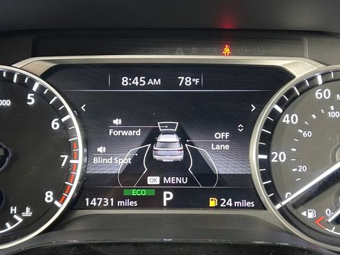 Used 2024 Nissan Pathfinder SV w/ SV Premium Package AWD/4WD image 25