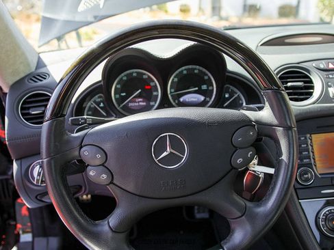 Used 2008 Mercedes-Benz SL 600 image 69