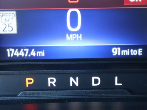 Used 2022 Ford Explorer XLT w/ Equipment Group 202A image 29