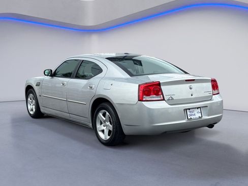 Used 2010 Dodge Charger SXT RWD image 3