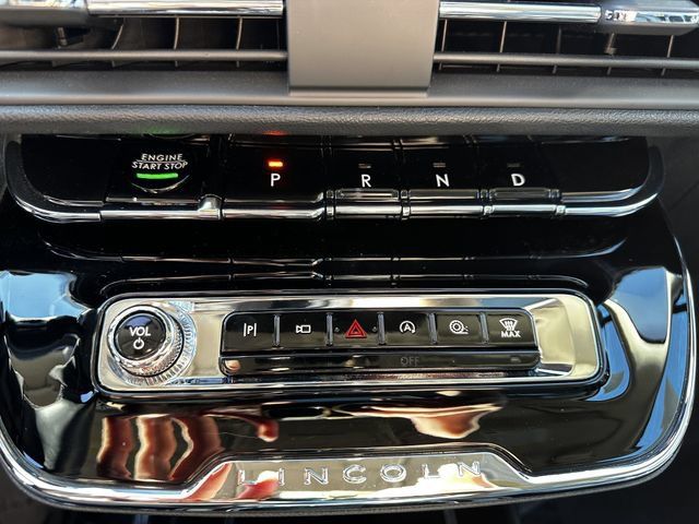 Certified 2023 Lincoln Corsair Reserve w/ Equipment Group 202A AWD/4WD image 25