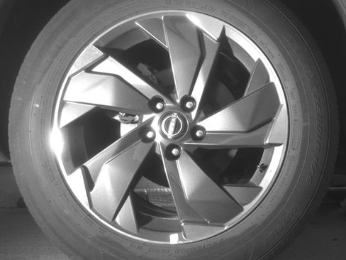 Used 2025 Nissan Rogue SV FWD image 15