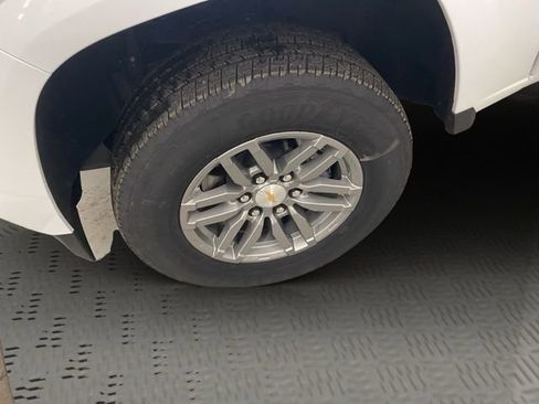 New 2025 Chevrolet Colorado LT w/ LT Convenience Package image 27