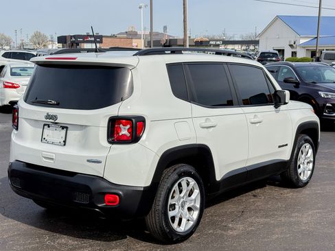Used 2018 Jeep Renegade Latitude image 6